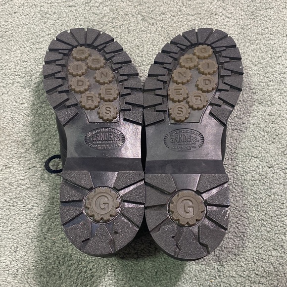 Grinders Made in England doc Marten style lug sole Shoes Mismatched sizes - Picture 6 of 8